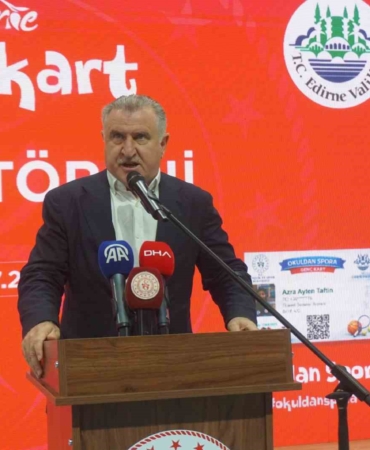 bakan-osman-askin-bak-en-buyuk-hedefimiz-gencleri-spora-yonlendirerek-kotu-aliskanliklardan-uzak-tutmak-gACKBtCz.jpg