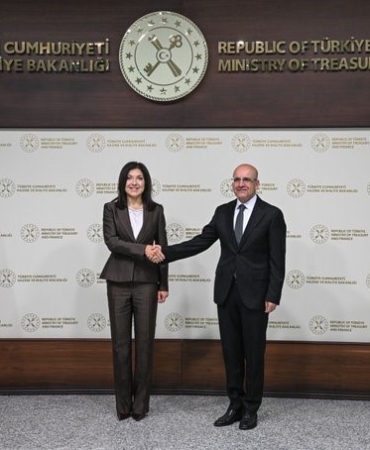 bakan-simsek-almanya-federal-ekonomi-ve-enerji-bakani-reiche-ile-bir-araya-geldi-L2M5y17Z.jpg