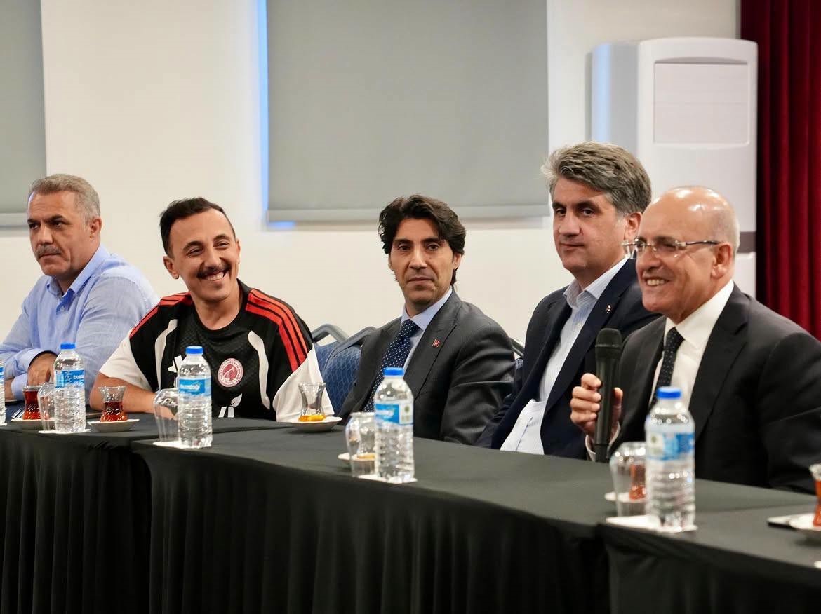 bakan simsek bolu kampindaki batman petrolsporu ziyaret etti 2 qDi2mY4h