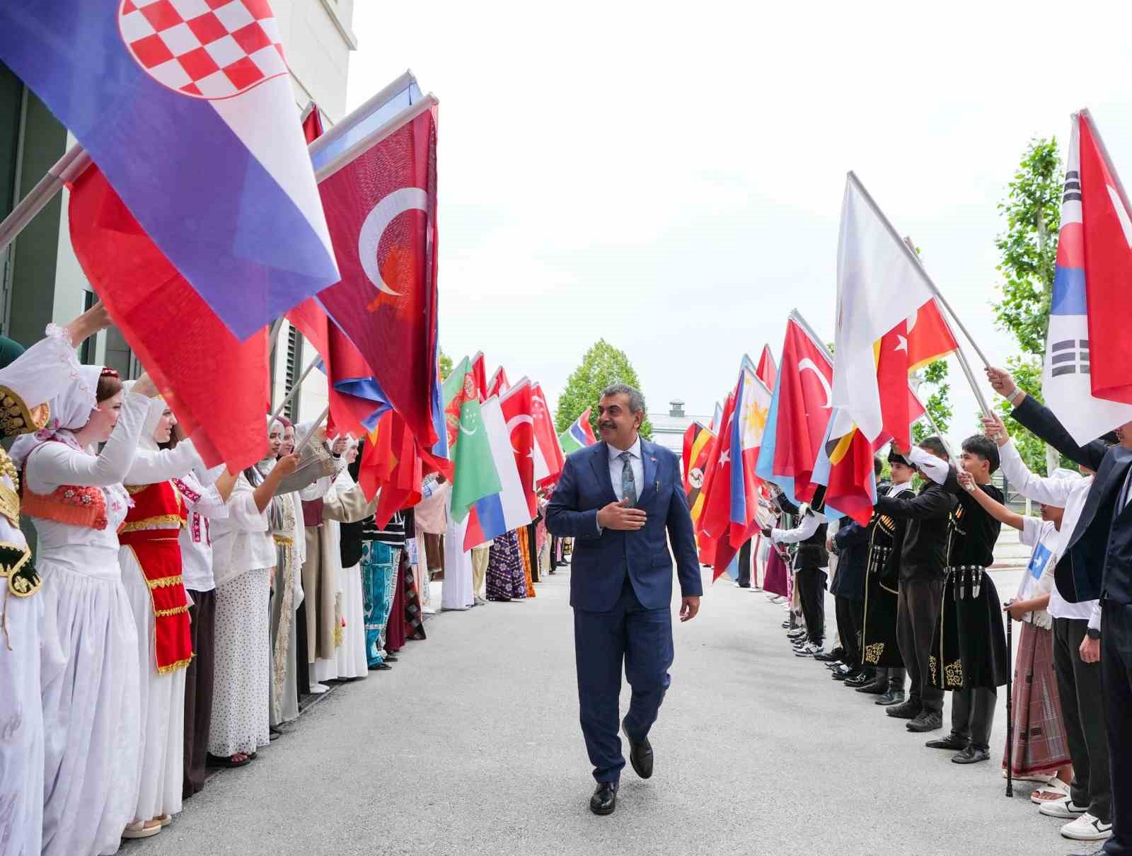 bakan tekin 28 subat gunlerinde o aci tabloyu bizler yasadik 5
