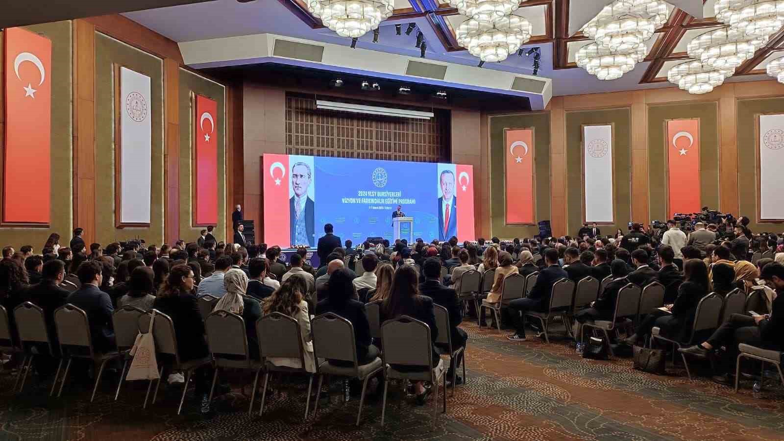 bakan tekin 45 farkli ulkede 2 bin 785 bursiyerimiz var 2