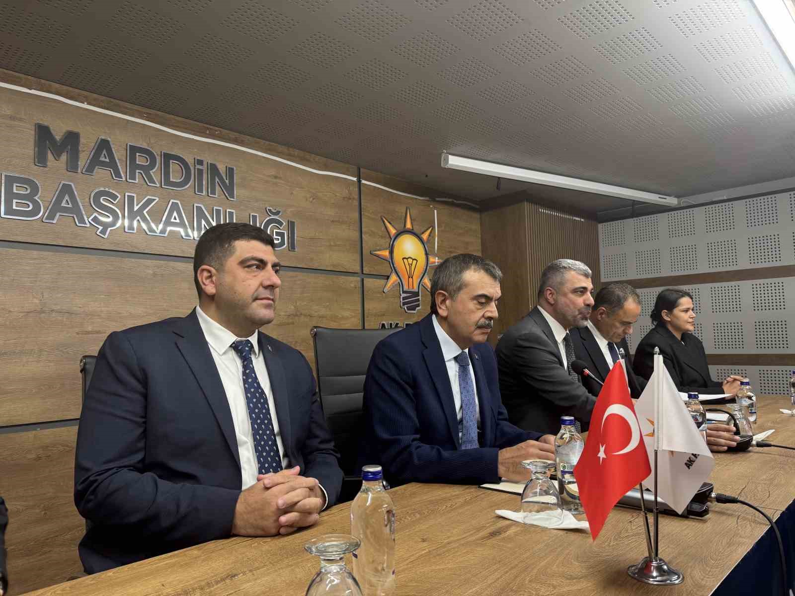 Bakan Tekin: "Biz daha önceki 80 yılda yapılan kadar derslik yaptık, teknolojik hamle yaptık, öğretmen ataması yaptık" 5 bakan tekin biz daha onceki 80 yilda yapilan kadar derslik yaptik teknolojik hamle yaptik tZDZ8wFd
