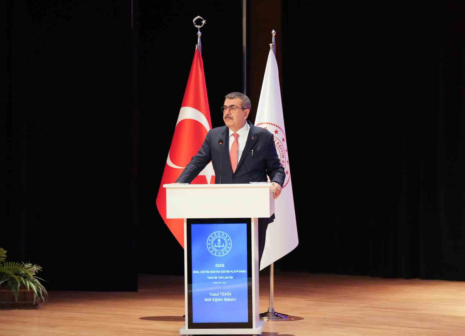 Bakan Tekin: "Bizim eğitim felsefemizde hiçbir öğrencimizi sistemin dışında, ilginin uzağında bırakmak yok" 5 bakan tekin bizim egitim felsefemizde hicbir ogrencimizi sistemin disinda ilginin uzaginda birakmak yok 1 HWg1up3T