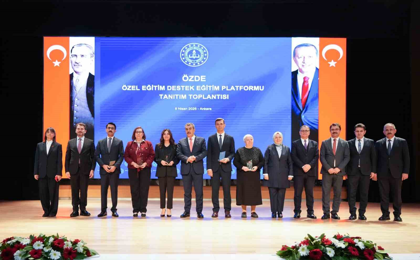 Bakan Tekin: "Bizim eğitim felsefemizde hiçbir öğrencimizi sistemin dışında, ilginin uzağında bırakmak yok" 7 bakan tekin bizim egitim felsefemizde hicbir ogrencimizi sistemin disinda ilginin uzaginda birakmak yok 3 D2IF6sB6