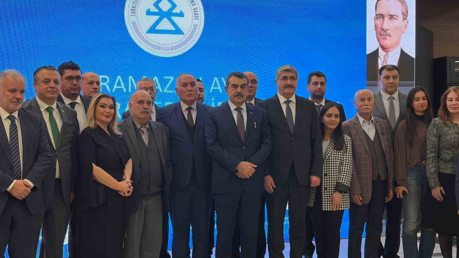 Bakan Tekin: "Çocuklarımızın ve gençlerimizin birbirine daha dikkatle baktığı iklimi kuvvetlendirmek zorundayız" 5 bakan tekin cocuklarimizin ve genclerimizin birbirine daha dikkatle baktigi iklimi kuvvetlendirmek zorundayiz 1 bbuCcnLq
