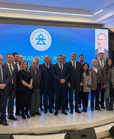 bakan-tekin-cocuklarimizin-ve-genclerimizin-birbirine-daha-dikkatle-baktigi-iklimi-kuvvetlendirmek-zorundayiz-2x3tmtdI.jpg