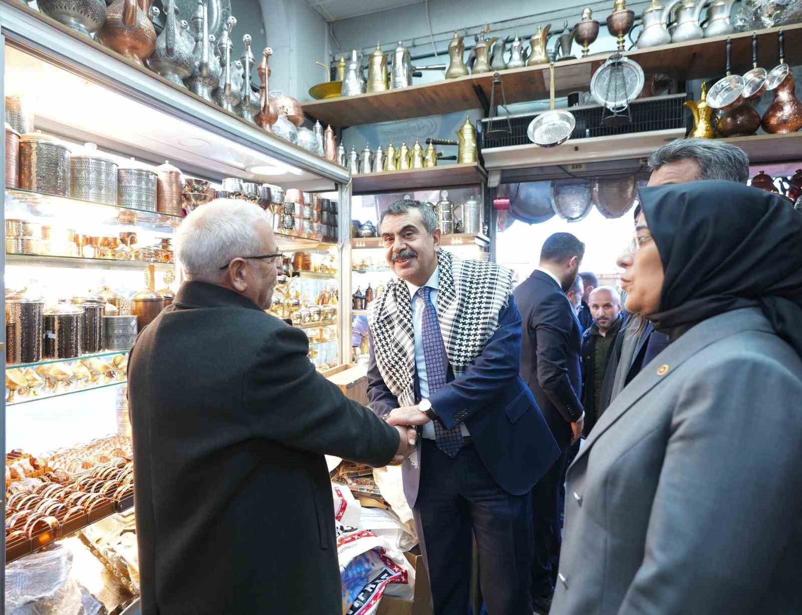Bakan Tekin: "Depremden etkilenen 11 ilimizin tamamında devam eden yatırımlarımızla yüzde 15 daha fazla dersliğimiz olacak" 12 bakan tekin depremden etkilenen 11 ilimizin tamaminda devam eden yatirimlarimizla yuzde 15 daha fazla KkuRw92Q