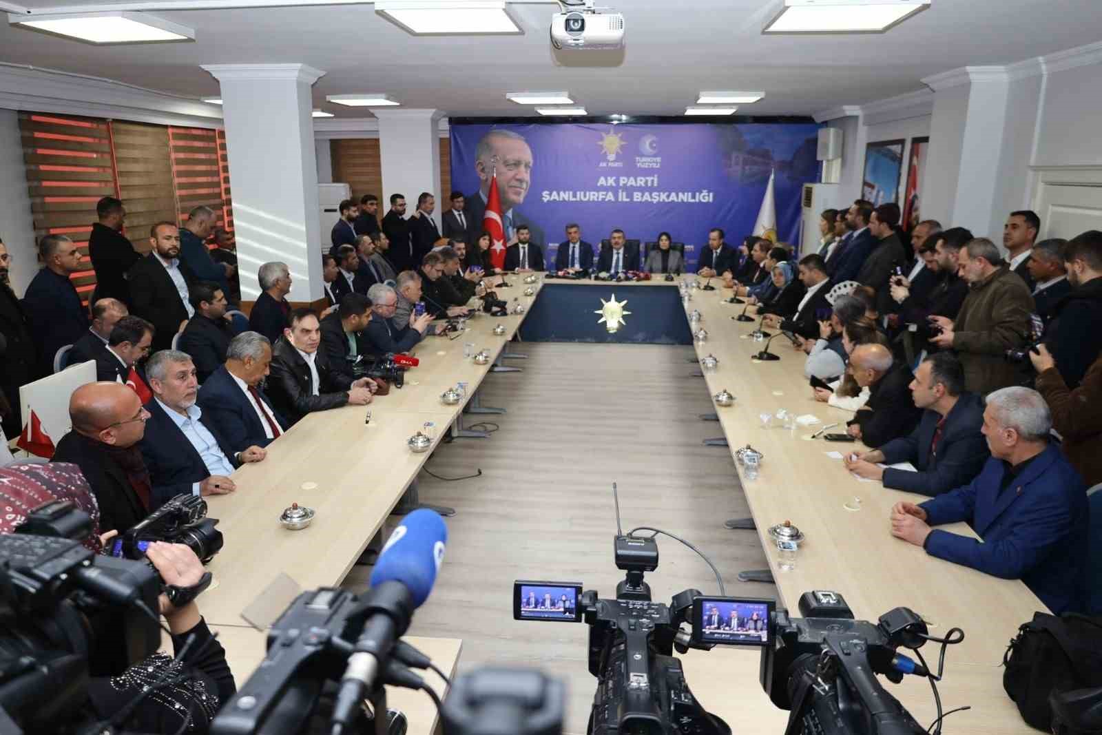 Bakan Tekin: "Depremden etkilenen 11 ilimizin tamamında devam eden yatırımlarımızla yüzde 15 daha fazla dersliğimiz olacak" 7 bakan tekin depremden etkilenen 11 ilimizin tamaminda devam eden yatirimlarimizla yuzde 15 daha fazla jcJnHy9t