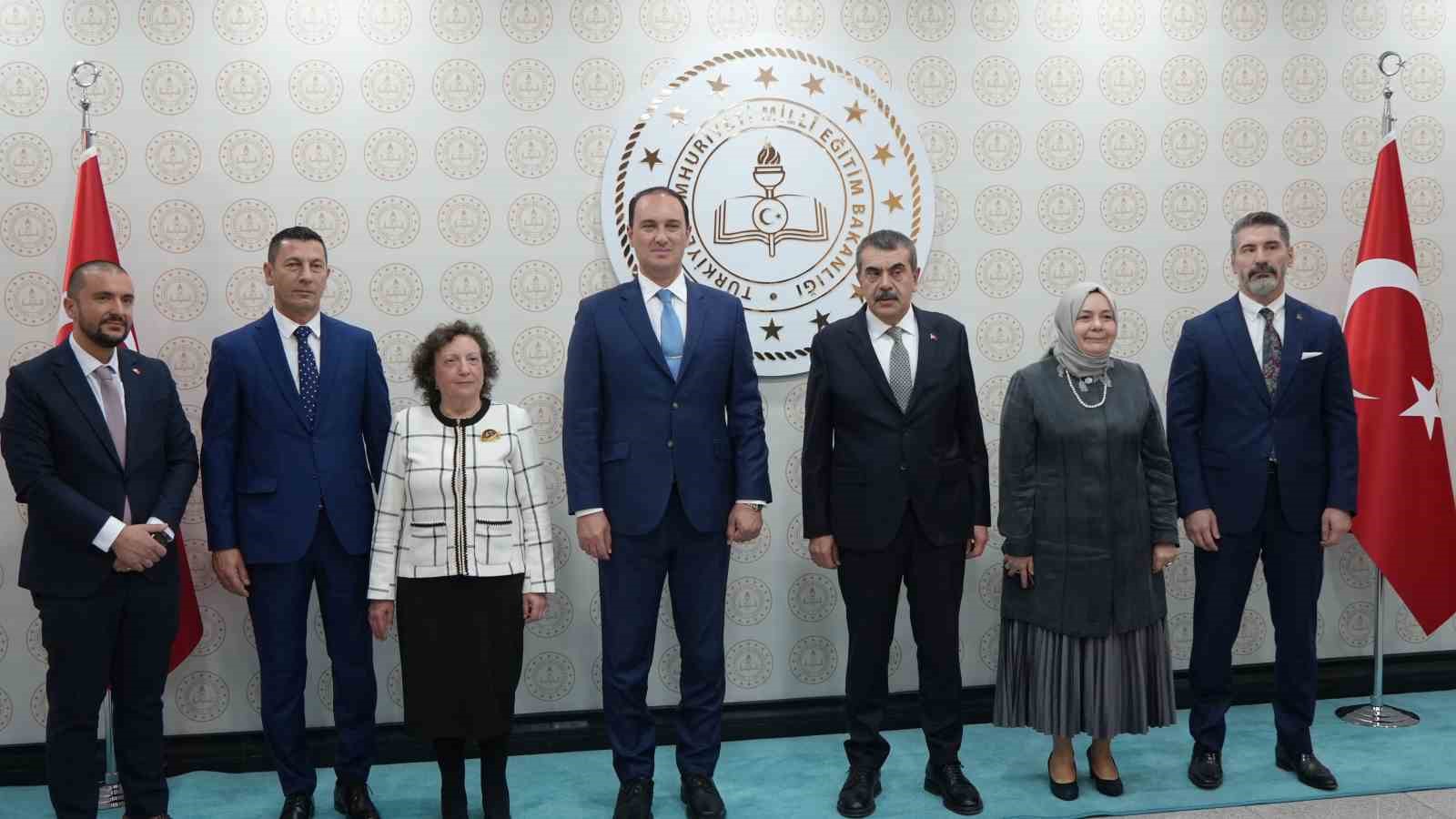 Bakan Tekin: "Dünyada modern devletlerin varoluş gerekçesi; barışı, insan haklarını, demokrasi ve adaleti tesis etmek" 10 bakan tekin dunyada modern devletlerin varolus gerekcesi barisi insan haklarini demokrasi ve adaleti tesis LeAfSW2f