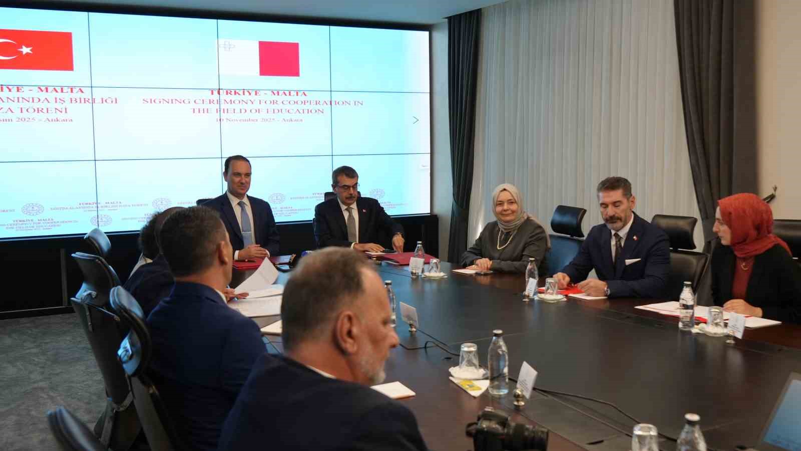 Bakan Tekin: "Dünyada modern devletlerin varoluş gerekçesi; barışı, insan haklarını, demokrasi ve adaleti tesis etmek" 6 bakan tekin dunyada modern devletlerin varolus gerekcesi barisi insan haklarini demokrasi ve adaleti tesis
