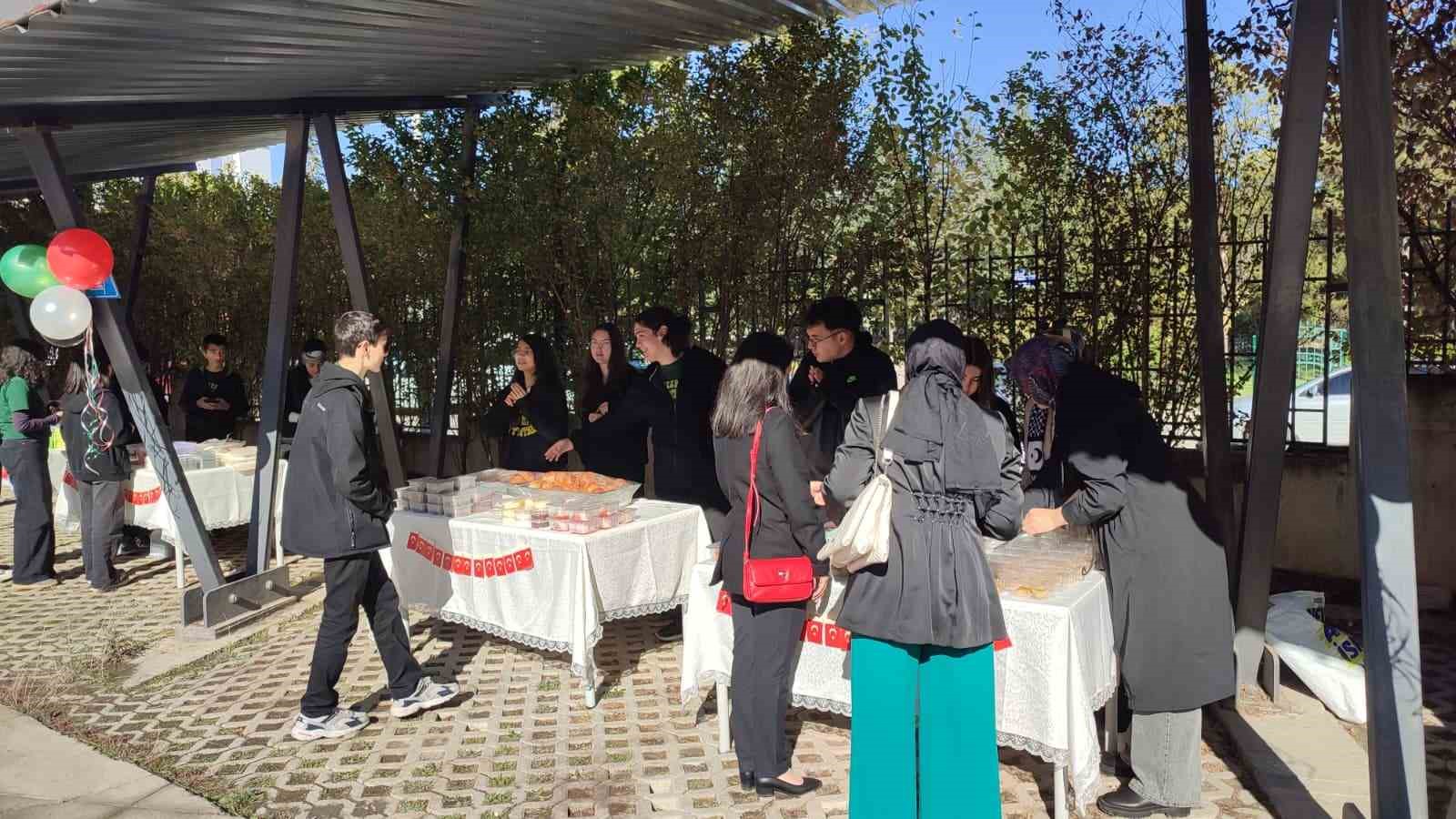 bakan tekin dunyadaki egitim sektoruyle herkesin insan haklarina egemen olacagina inaniyorum 1 5h4AiV9q