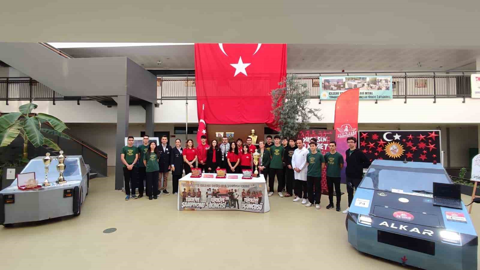 bakan tekin dunyadaki egitim sektoruyle herkesin insan haklarina egemen olacagina inaniyorum 4 vnDUUelr