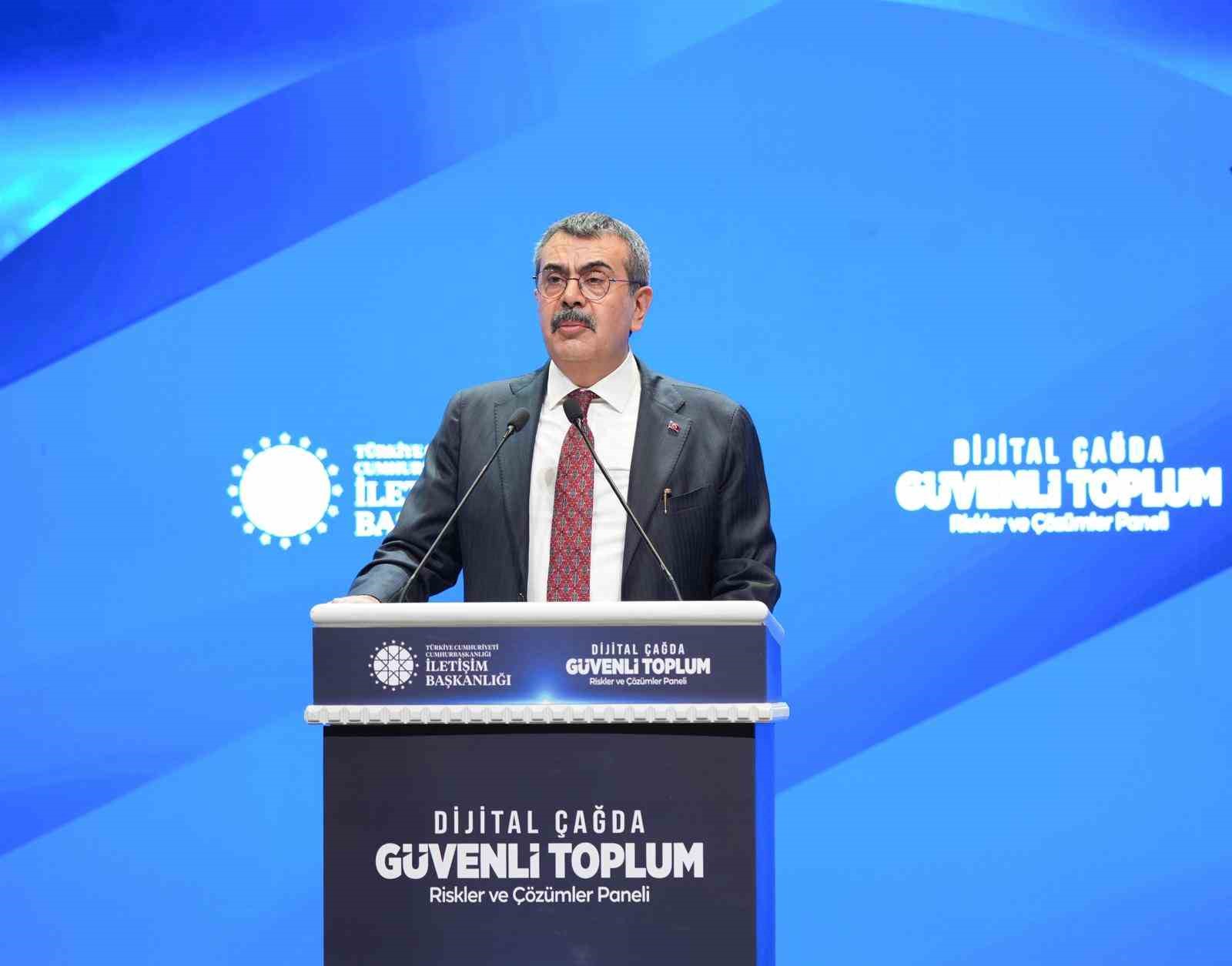 bakan tekin evlatlarimizin guvenligi bizim asli gorev olarak addettigimiz bir durum 0 E88GYElW