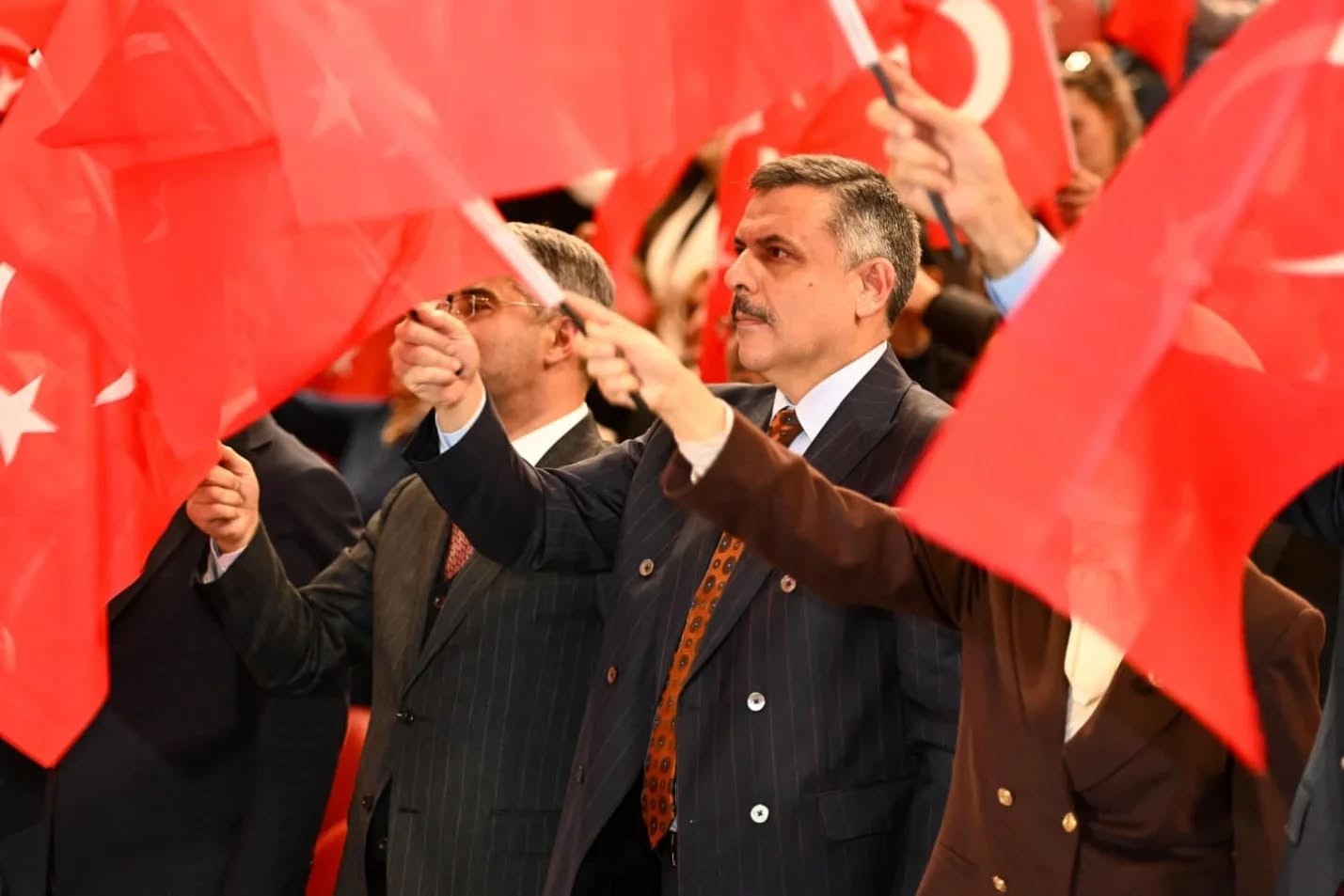 Bakan Tekin: "Geçmişine bağlı, gelecekten ümitli gençler yetiştirmek istiyoruz" 9 bakan tekin gecmisine bagli gelecekten umitli gencler yetistirmek istiyoruz 5 4IYsUdDb