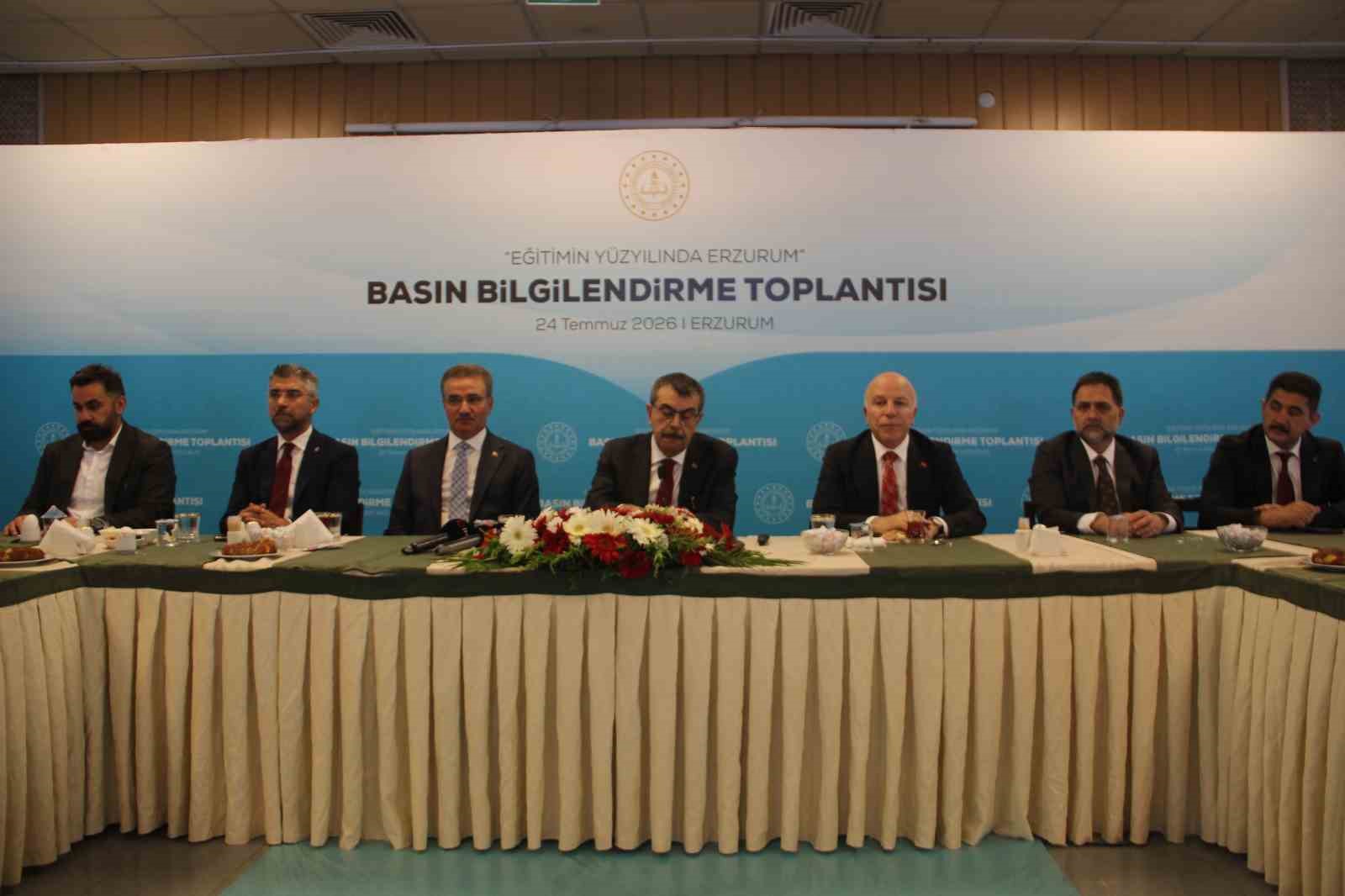 Bakan Tekin: "Hedefimiz 19 Ağustos’ta kazmanın vurulmasını sağlayacak takvimi hayata geçirmek" 5 bakan tekin hedefimiz 19 agustosta kazmanin vurulmasini saglayacak takvimi hayata gecirmek 1 y4VOKfqp