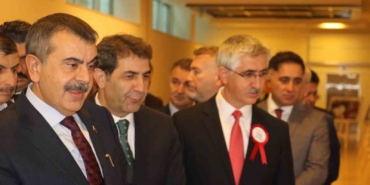 bakan-tekin-her-cocuk-ve-her-insan-bizim-gozumuzde-esittir-b9KcYMFh.jpg