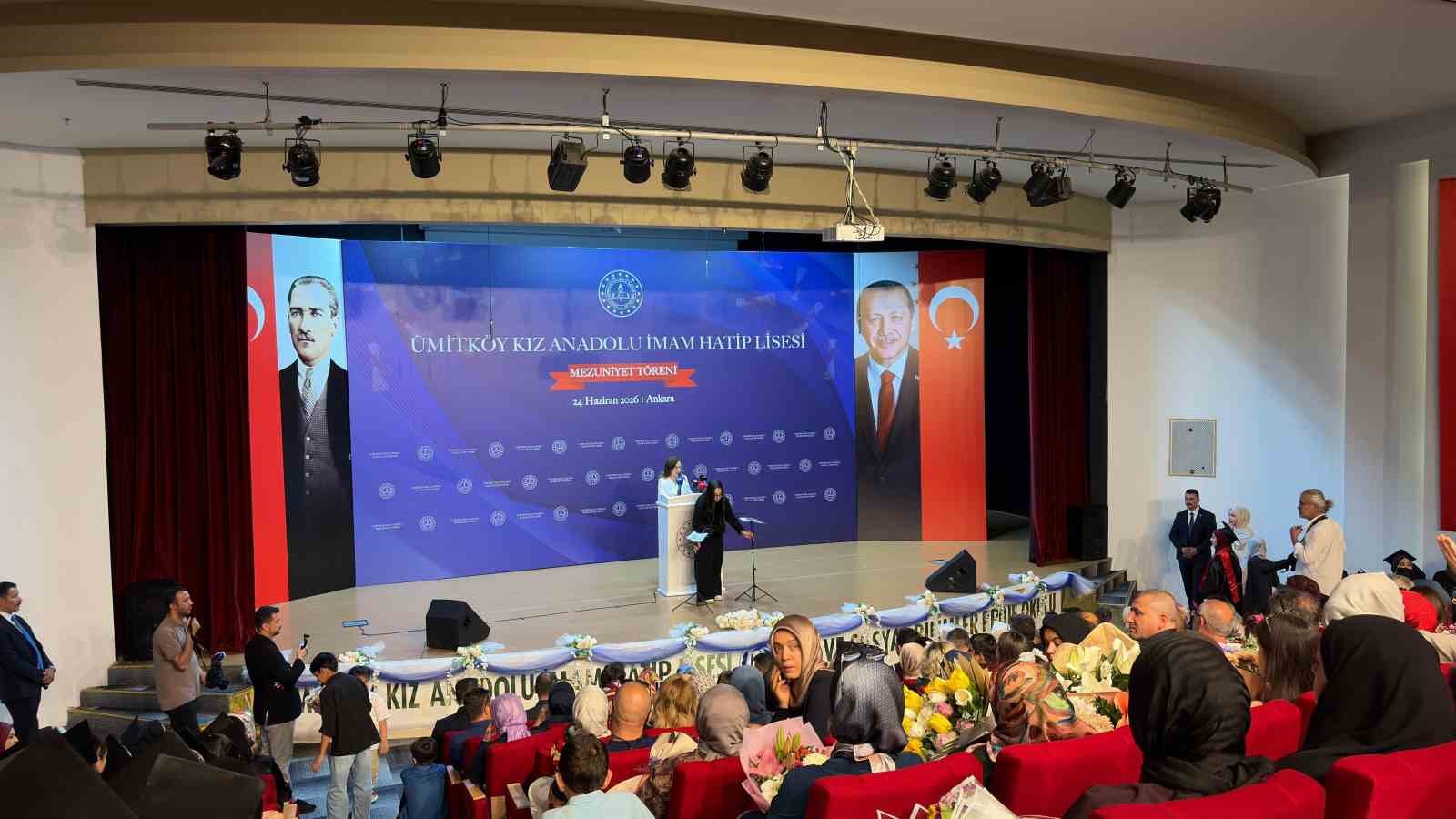 bakan tekin imam hatip meslek derslerini branslastiracak bir adimi yok ile beraber yurutuyoruz 1 jF5VeBui