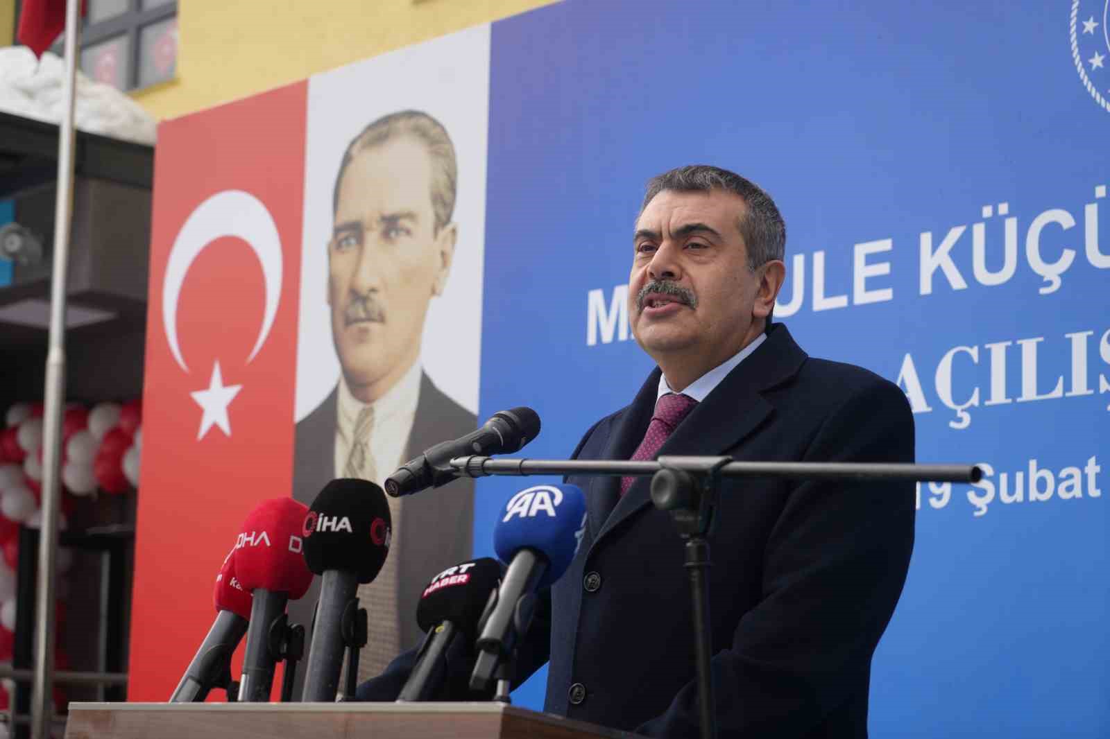 bakan tekin kimsenin dini inancini sorgulamadik 2