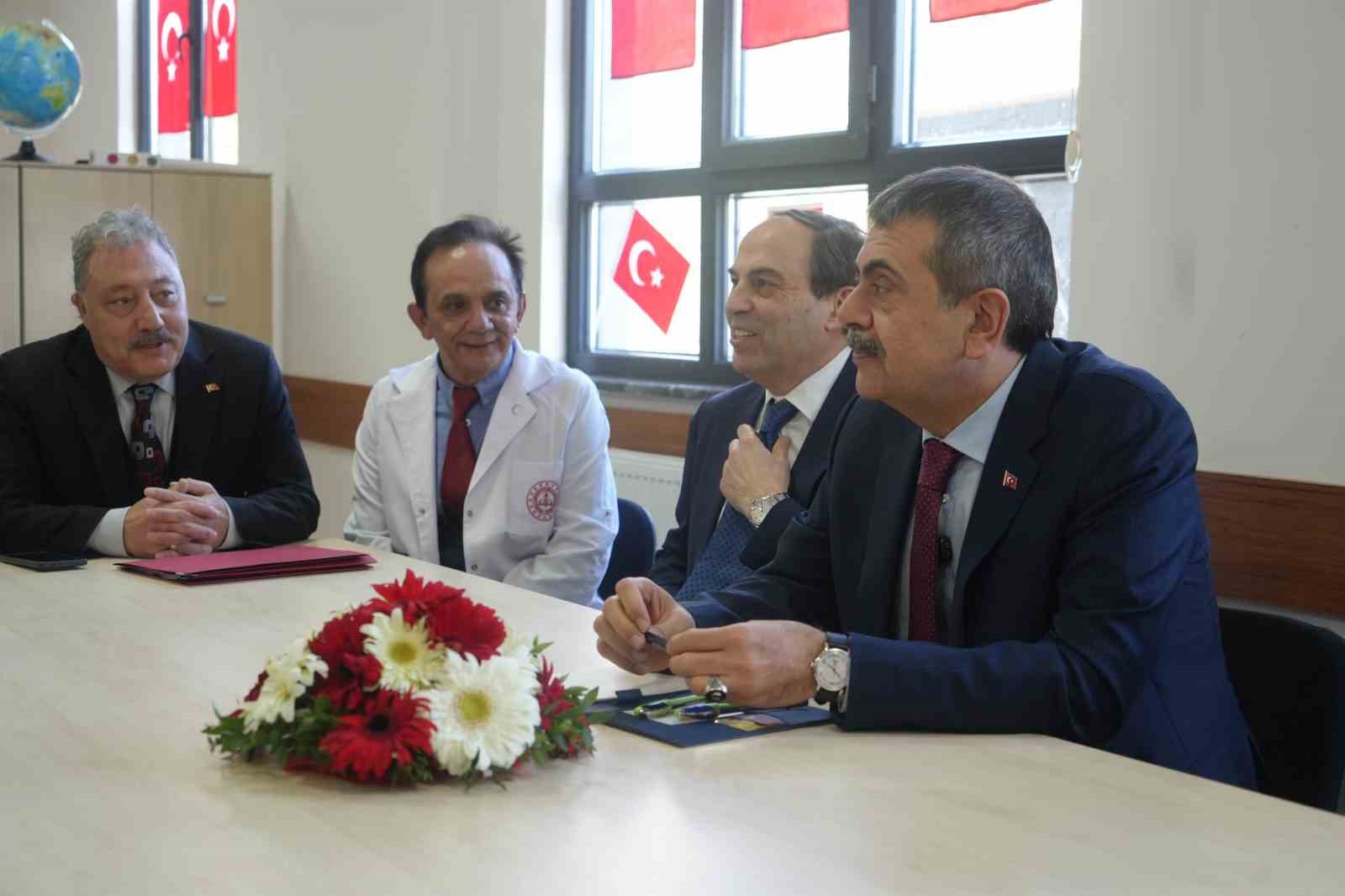 bakan tekin kimsenin dini inancini sorgulamadik 7 aKl5FmSE