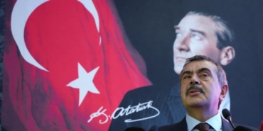 bakan-tekin-merkezi-sinirlamayla-okul-kayitlarinin-kapatildigi-bir-sistemi-hayata-gecirecegiz-CXqt6IMC.jpg