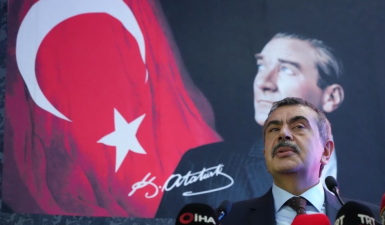 bakan-tekin-merkezi-sinirlamayla-okul-kayitlarinin-kapatildigi-bir-sistemi-hayata-gecirecegiz-CXqt6IMC.jpg