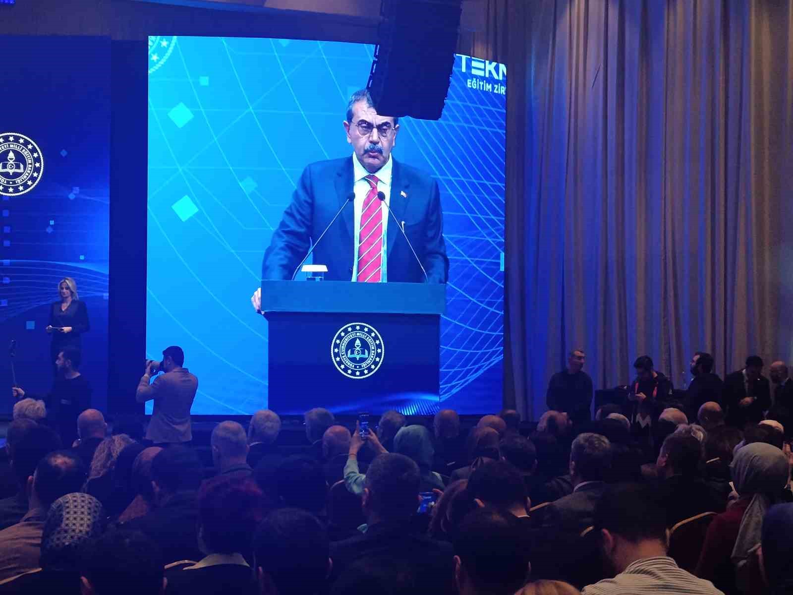 bakan tekin meslek 50 bir zihniyet degisimini temsil etmektedir 1 LsCNwZqY