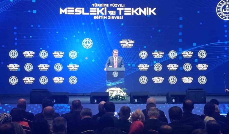 bakan-tekin-meslek-50-bir-zihniyet-degisimini-temsil-etmektedir-saSUVZmS.jpg
