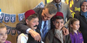 bakan-tekin-milli-suurumuz-milli-bilincimiz-her-daim-zinde-olmali-PItdBFLy.jpg