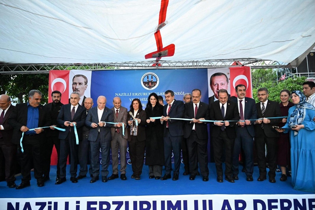 bakan tekin nazillide erzurumlular derneginin acilisina katildi 1