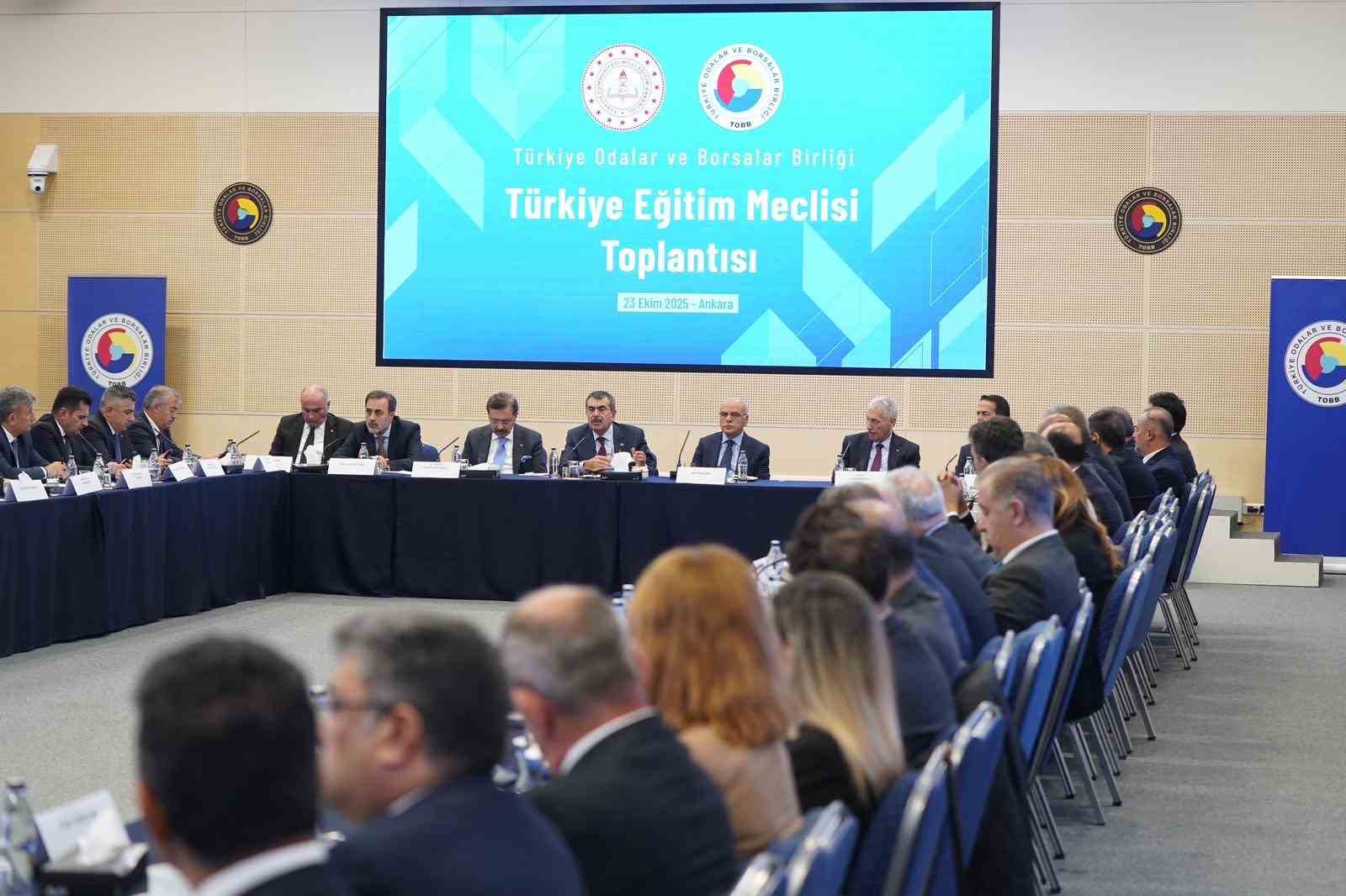 Bakan Tekin: "Nitelikli elemanı yetiştirmek konusunda biz elimizi taşın altına koyacağız" 9 bakan tekin nitelikli elemani yetistirmek konusunda biz elimizi tasin altina koyacagiz 5 gGlDSKAD