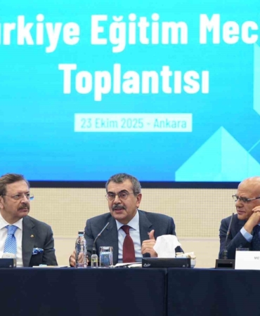bakan-tekin-nitelikli-elemani-yetistirmek-konusunda-biz-elimizi-tasin-altina-koyacagiz-i27dUlth.jpg