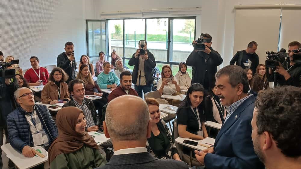 Bakan Tekin, ODTÜ’de zeka ve yetenek atölyelerini yerinde inceledi 5 bakan tekin odtude zeka ve yetenek atolyelerini yerinde inceledi 1