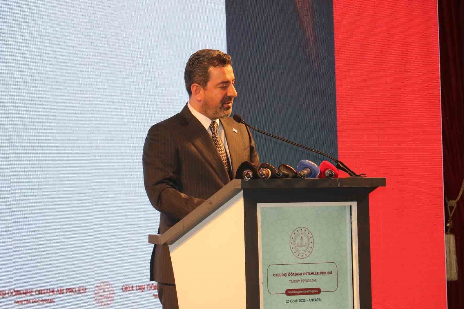 bakan tekin okul disi ogrenme ortamlari projemizi turkiye yuzyili maarif modelimizin sahadaki en gorunur 9wpjP3Fh