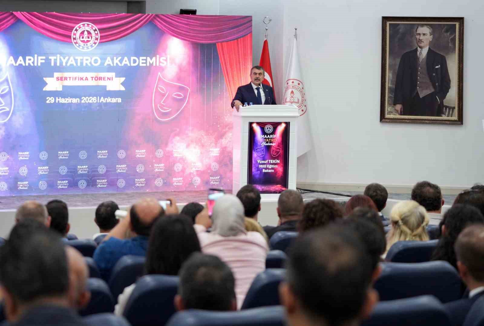 bakan tekin sanati egitim sureclerinin ayrilmaz bir parcasi olarak goruyoruz 1 hUDOJqeA