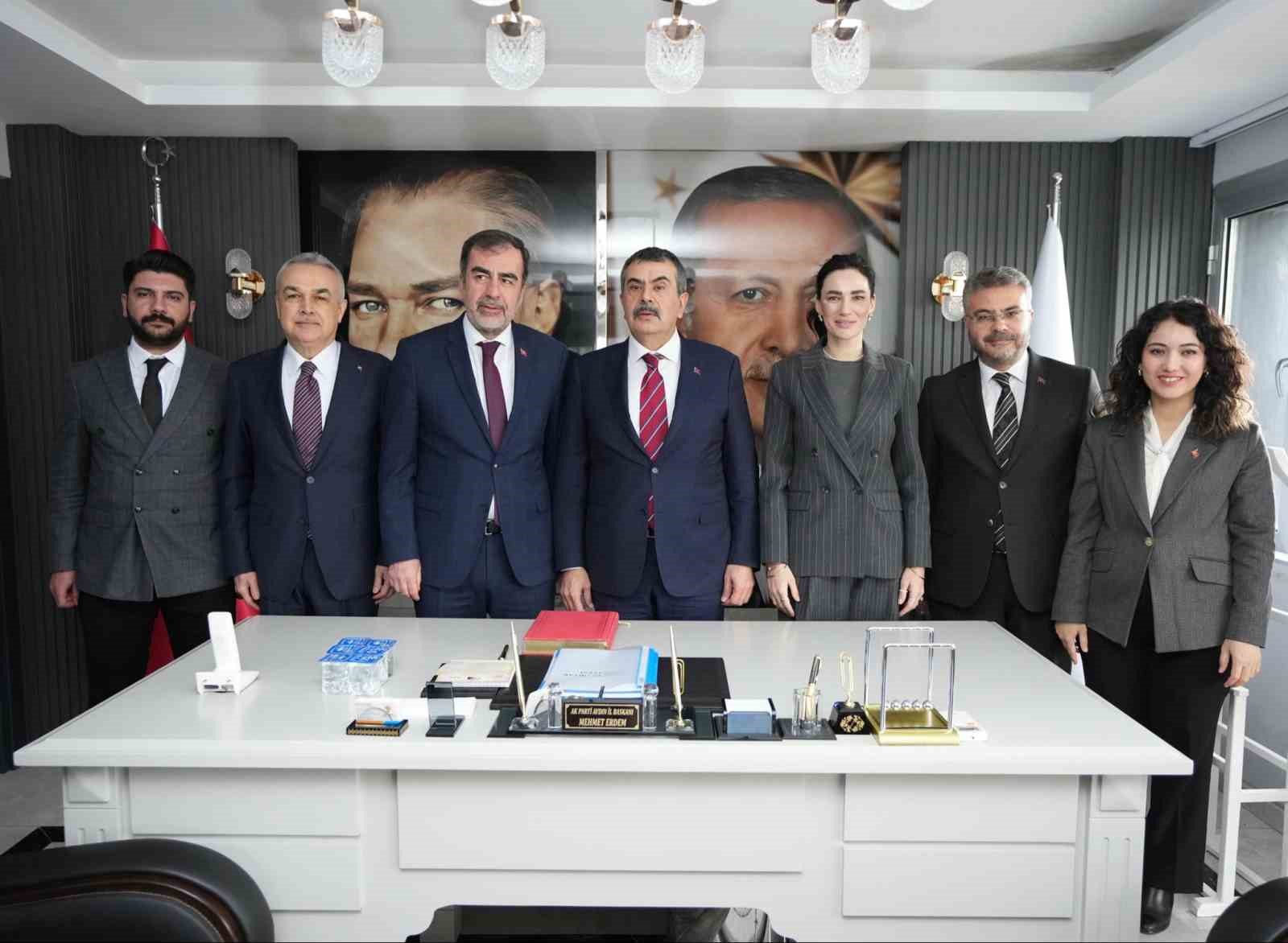 Bakan Tekin: "Sizin hayal edemediklerinizi biz gerçekleştiriyoruz" 6 bakan tekin sizin hayal edemediklerinizi biz gerceklestiriyoruz 2 9V4Nsi2b