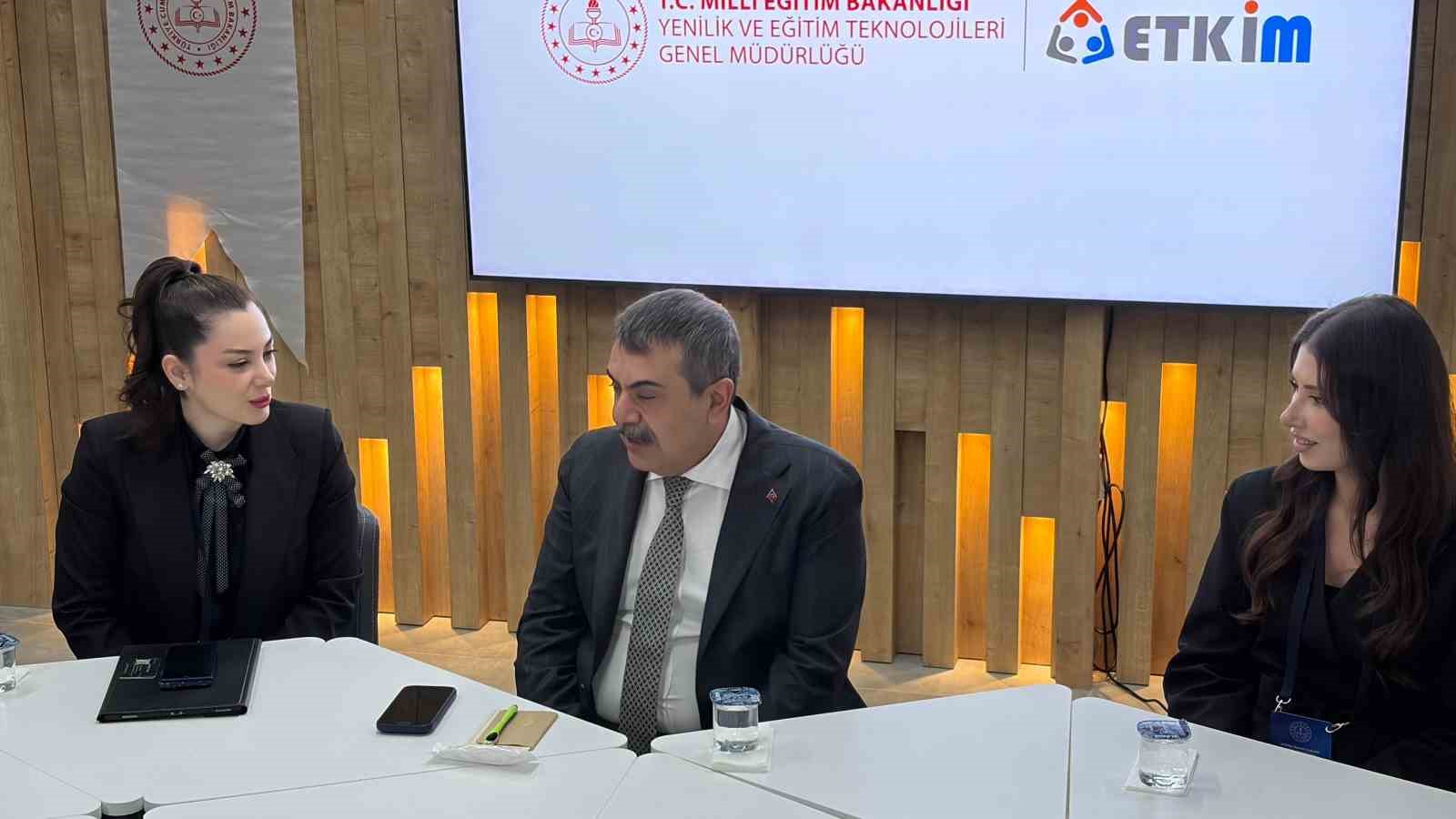 Bakan Tekin: "Teknolojiye dair her adımı geniş yelpazeyle tartmak durumundayız" 7 bakan tekin teknolojiye dair her adimi genis yelpazeyle tartmak durumundayiz 3