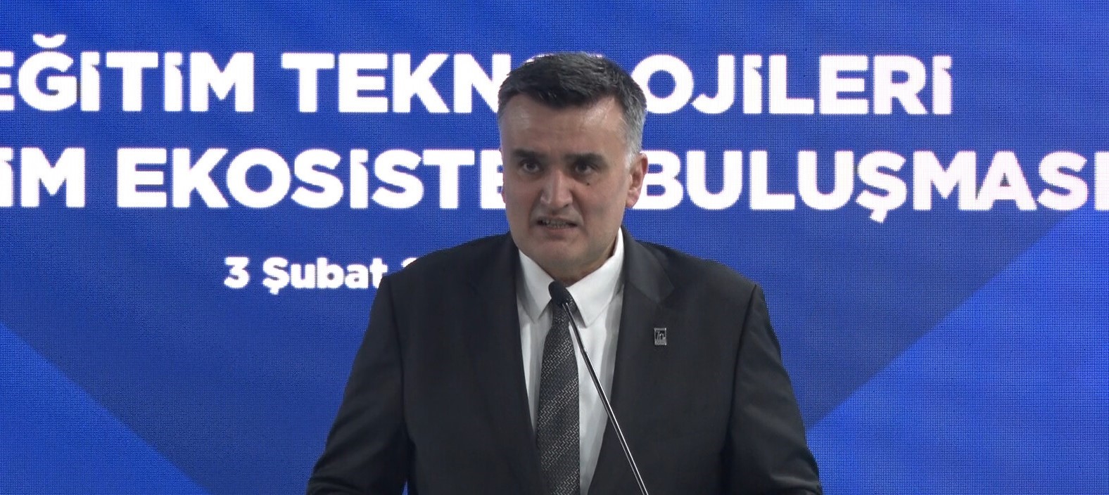 Bakan Tekin: "Teknolojiye dair her adımı geniş yelpazeyle tartmak durumundayız" 9 bakan tekin teknolojiye dair her adimi genis yelpazeyle tartmak durumundayiz 5 eeBJ3DZl