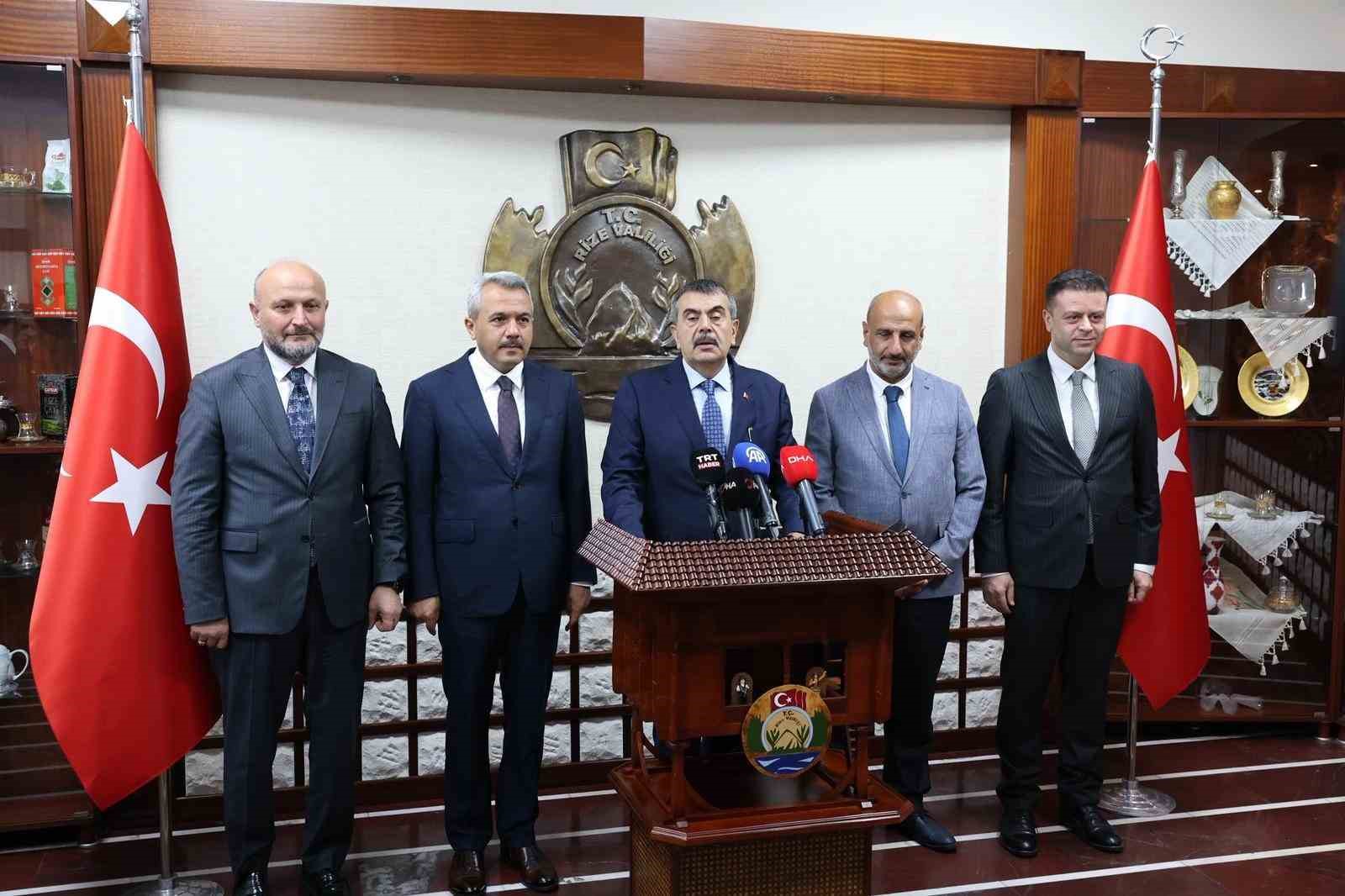 bakan tekin tum kararlari ogretmenlerimizle istisare ederek aliyoruz 3 ntdkLWvj
