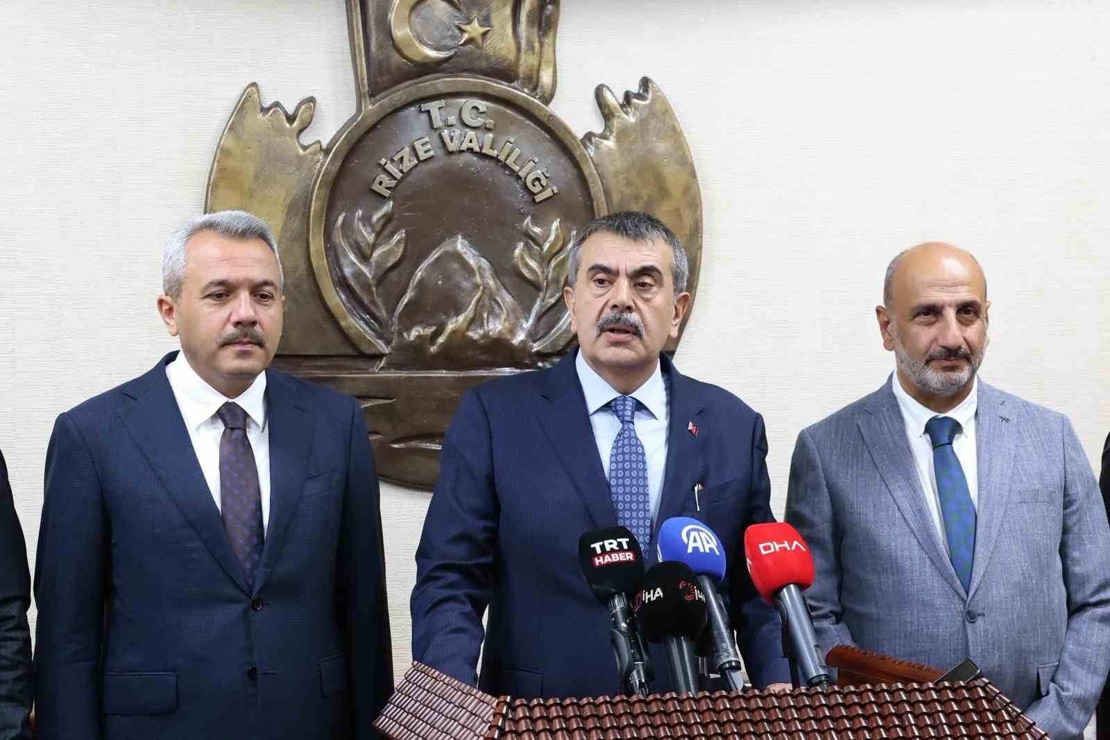 bakan tekin tum kararlari ogretmenlerimizle istisare ederek aliyoruz 4 rLyfTtrO