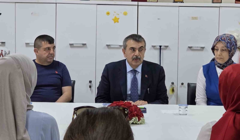 bakan-tekin-tum-kararlari-ogretmenlerimizle-istisare-ederek-aliyoruz-cEqkiMNX.jpg