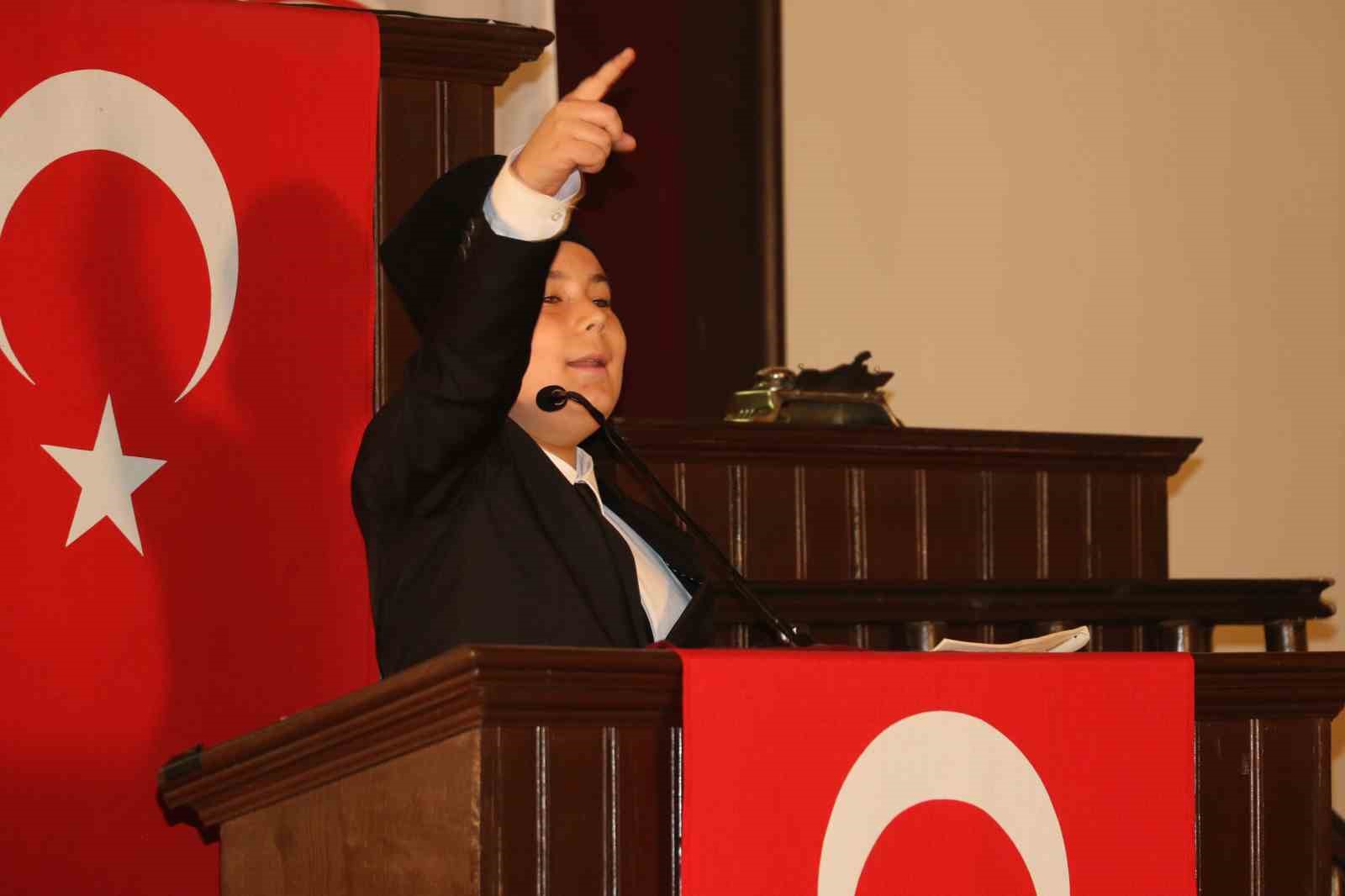 Bakan Tekin: "Türk devlet geleneği türedi bir gelenek değil, dünyanın en eski devlet geleneklerinden bir tanesi" 4 bakan tekin turk devlet gelenegi turedi bir gelenek degil dunyanin en eski devlet geleneklerinden khJbs29n