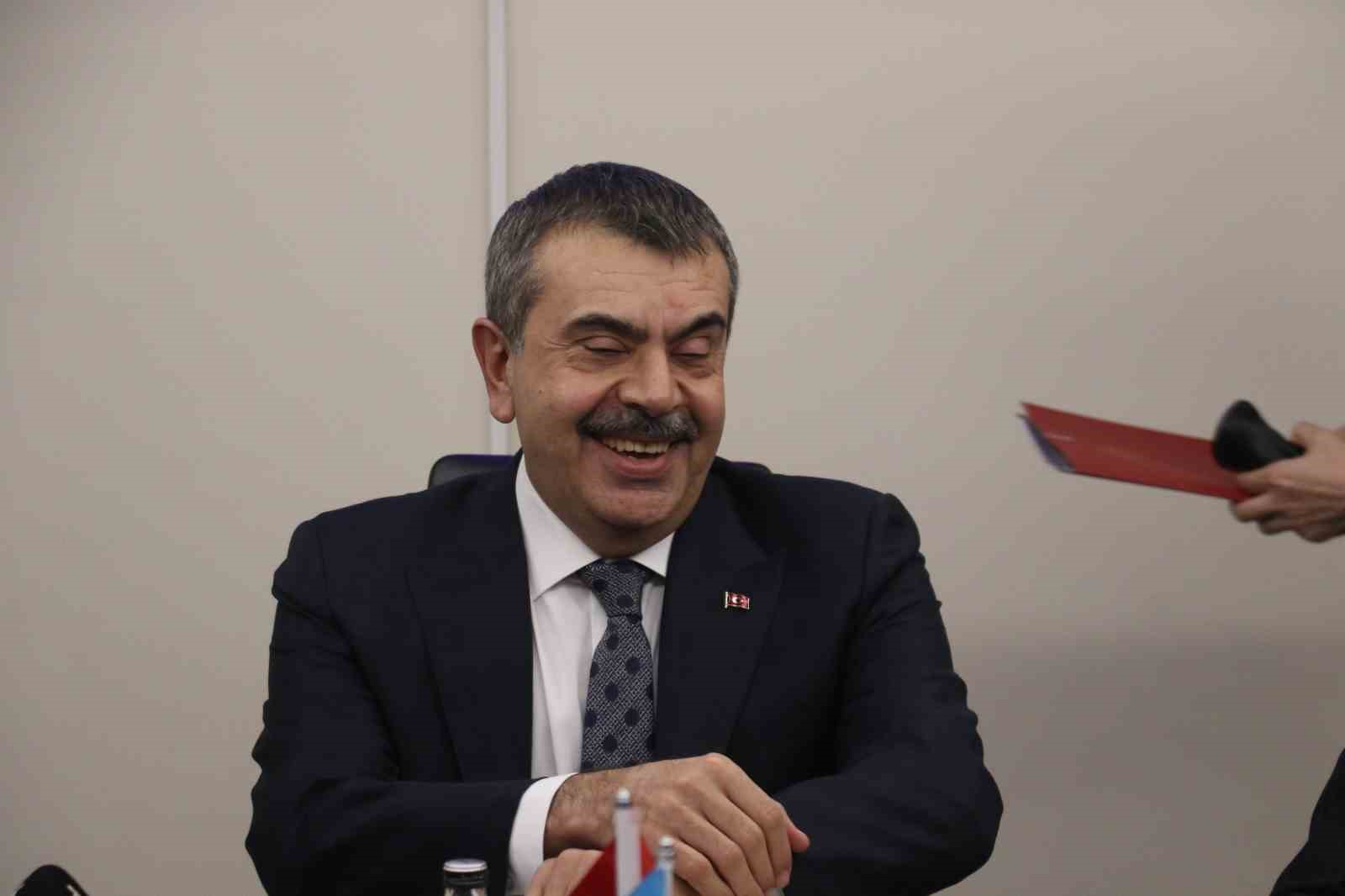 Bakan Tekin: "Türkiye ile Azerbaycan arasında çok yakın bir dostluk ilişkisi var" 7 bakan tekin turkiye ile azerbaycan arasinda cok yakin bir dostluk iliskisi var 3