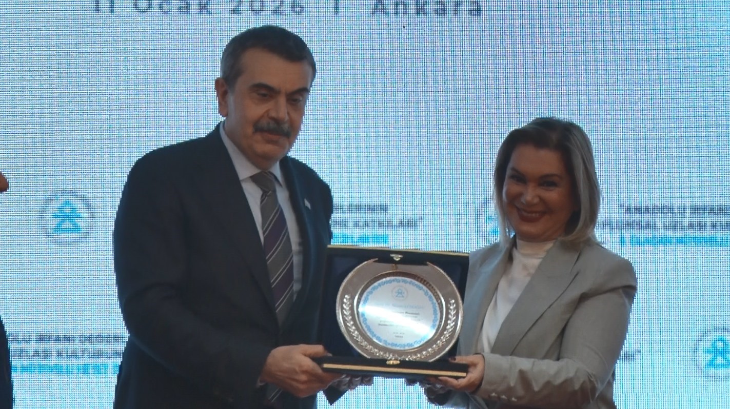 Bakan Tekin: "Türkiye Yüzyılı Maarif Modelimizle irfanımızı toplumsal uzlaşı arayışımızın temel dayanaklarından biri haline getireceğiz" 6 bakan tekin turkiye yuzyili maarif modelimizle irfanimizi toplumsal uzlasi arayisimizin temel dayanaklarindan biri haline EfUKNsKe