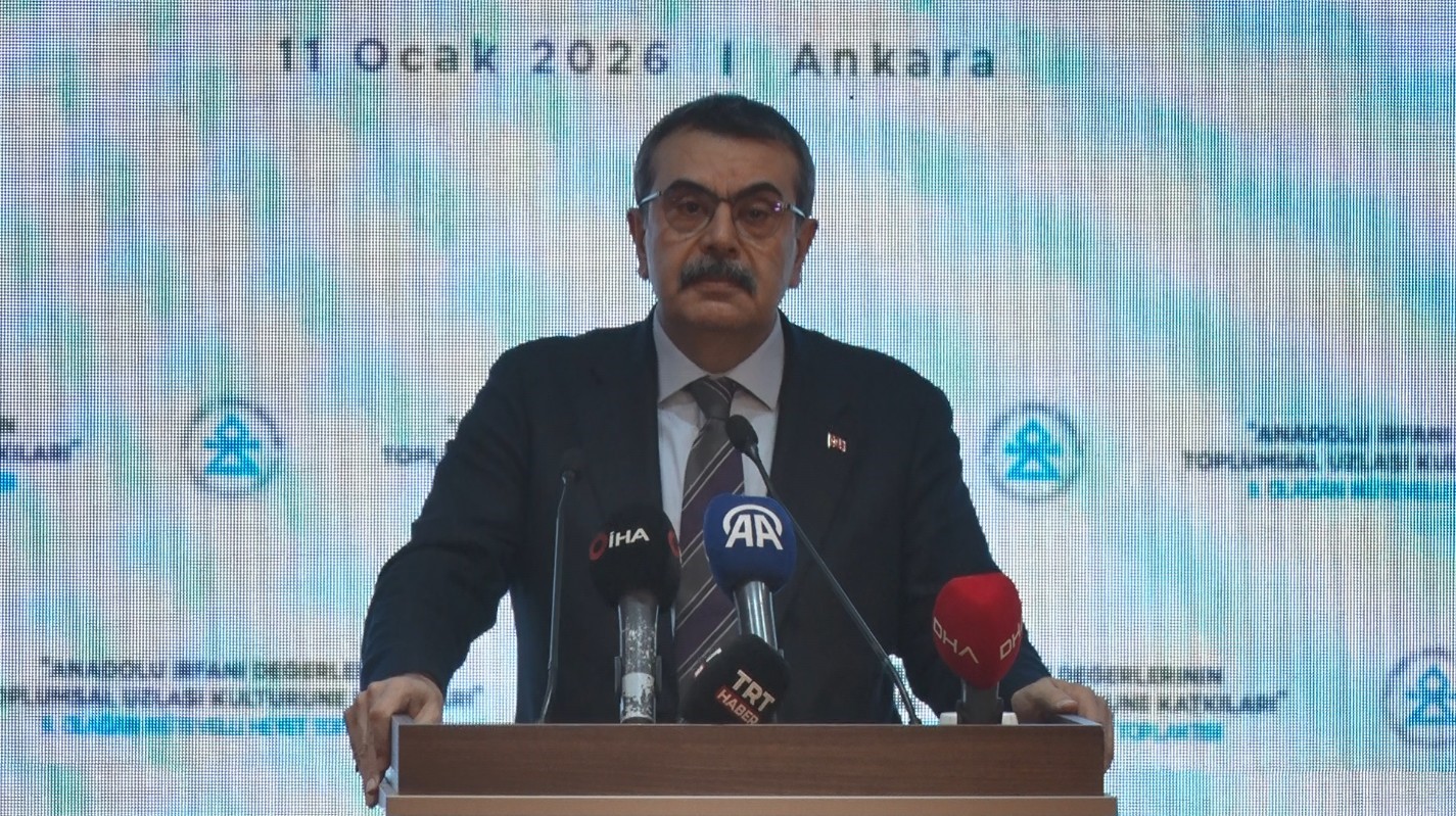 Bakan Tekin: "Türkiye Yüzyılı Maarif Modelimizle irfanımızı toplumsal uzlaşı arayışımızın temel dayanaklarından biri haline getireceğiz" 4 bakan tekin turkiye yuzyili maarif modelimizle irfanimizi toplumsal uzlasi arayisimizin temel dayanaklarindan biri haline J2rEw12Q