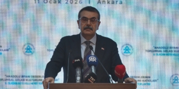 bakan-tekin-turkiye-yuzyili-maarif-modelimizle-irfanimizi-toplumsal-uzlasi-arayisimizin-temel-dayanaklarindan-biri-haline-uWpYz9ip.jpg