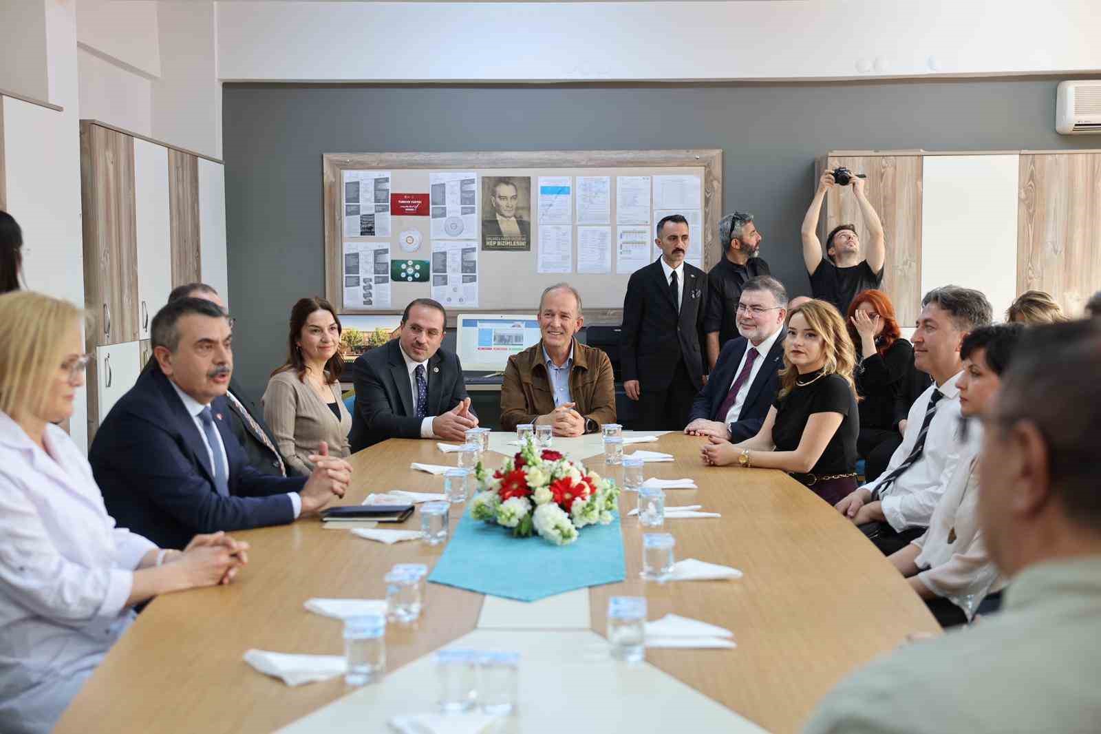 bakan tekin turkiyede okul oncesi okullasma orani yuzde 94 seviyesine ulasti 3 iIELIlje