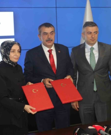 bakan-tekin-turkiyede-okuma-kulturunu-gelistirmek-konusunda-ciddi-adimlar-atmak-istiyoruz-dFSvBXzL.jpg