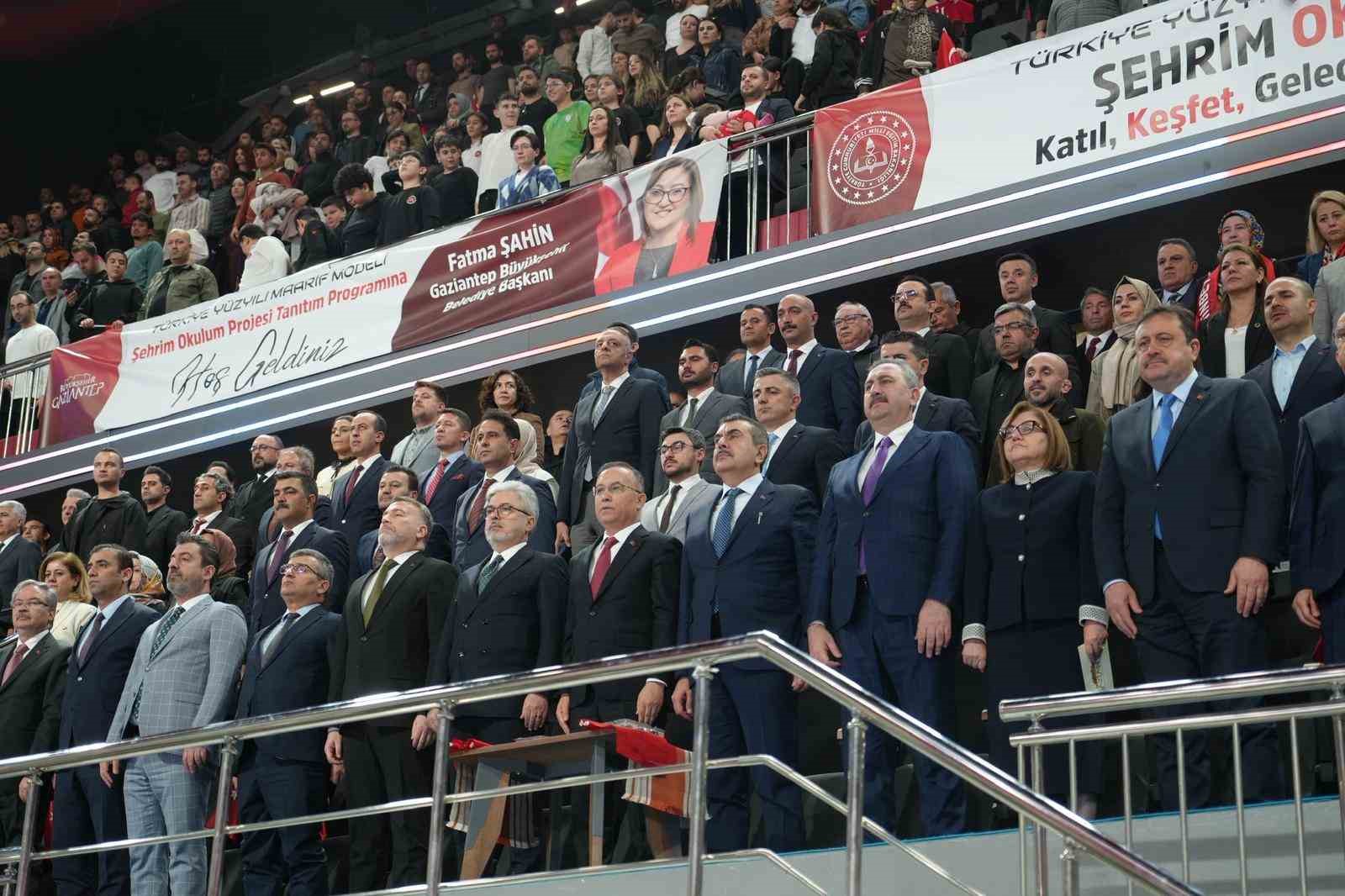 bakan tekin turkiyeye ozgu bir model insa ettik diye elestiriyorlar 1 TubjTD3B