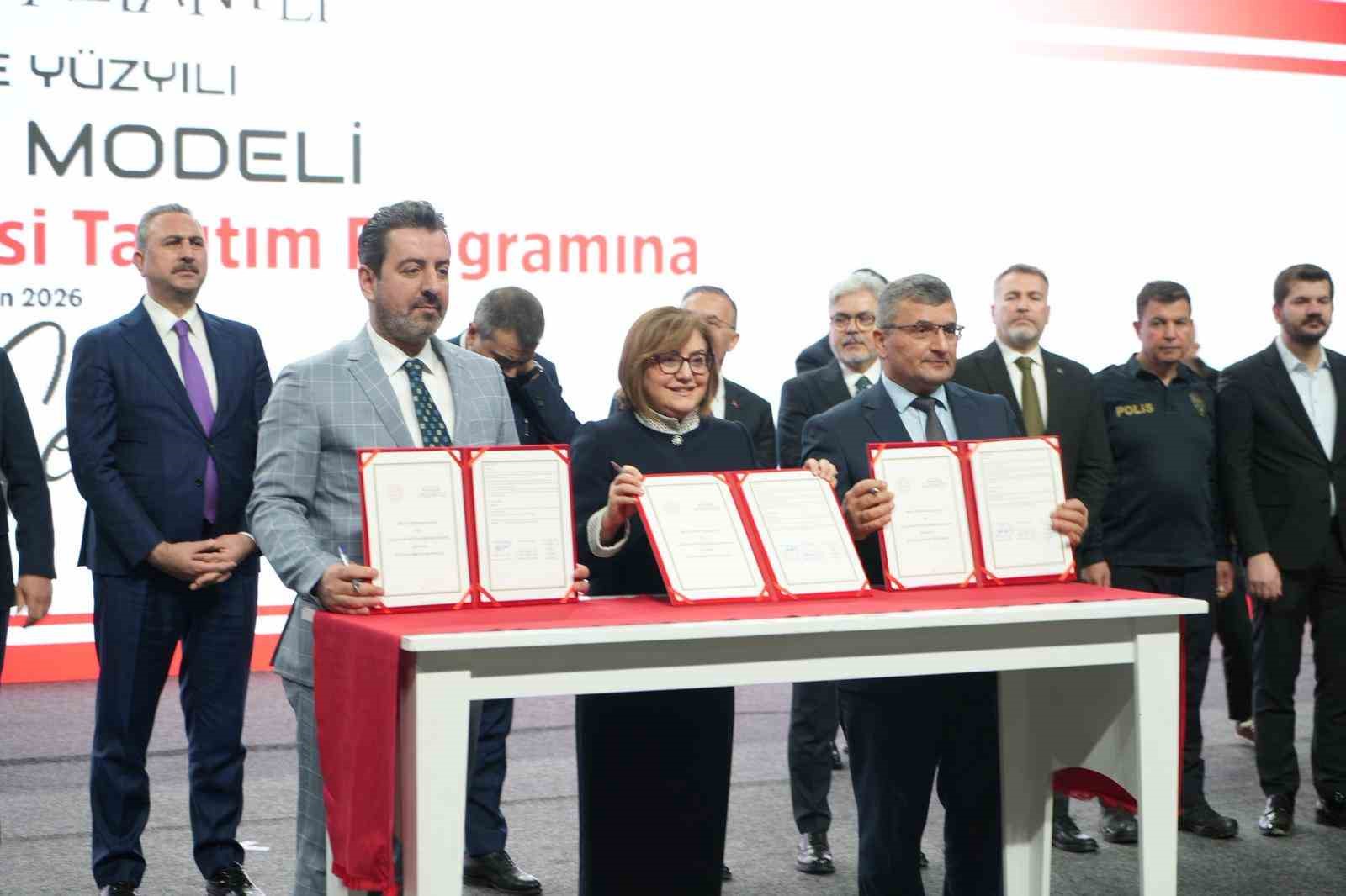 bakan tekin turkiyeye ozgu bir model insa ettik diye elestiriyorlar 3 pVGYQrON