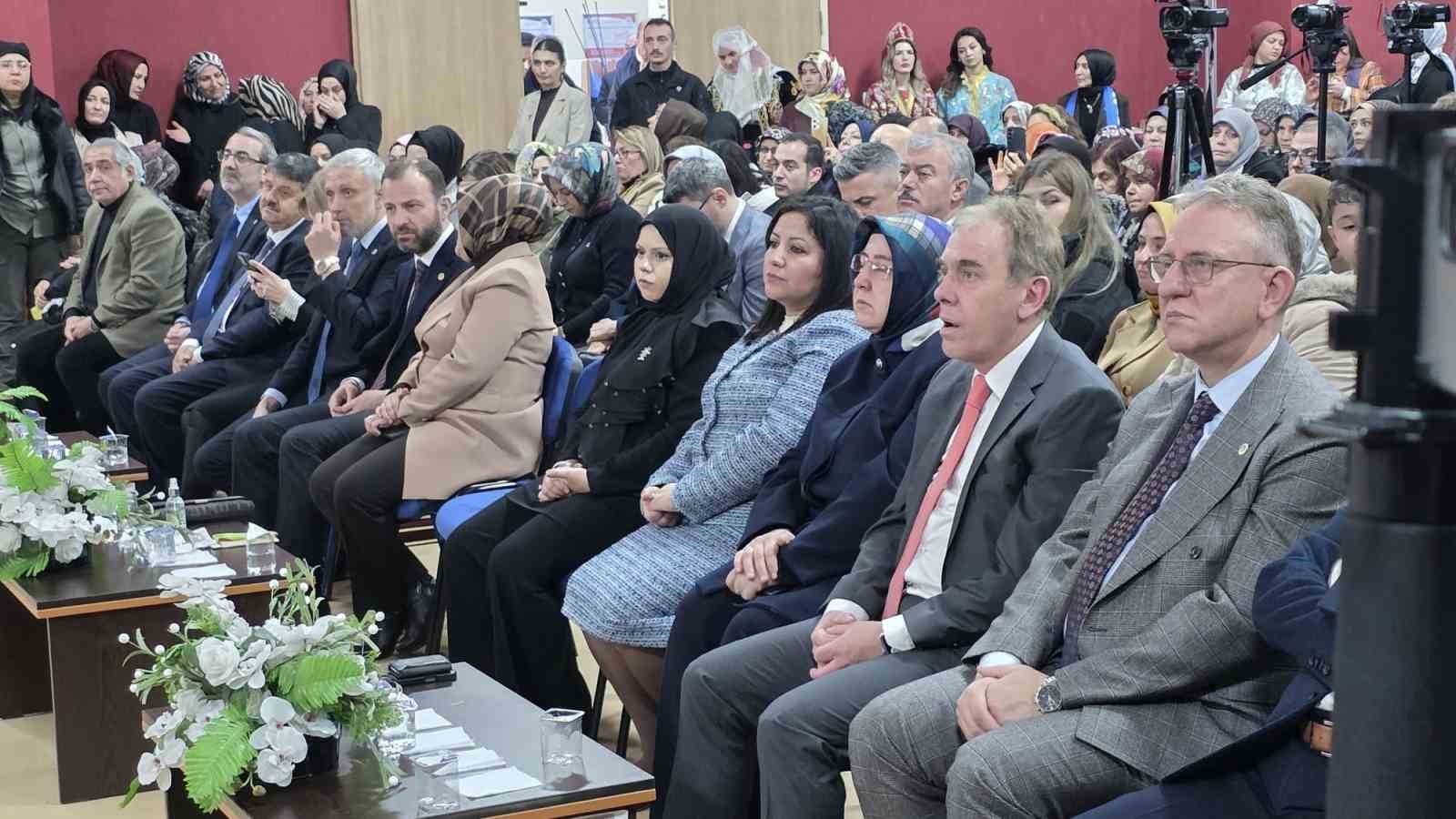 bakan tekinden chp ve ibbye kres tepkisi chp mensuplari erkekseniz gelin kapatin diye hukuk mbFbzEnr